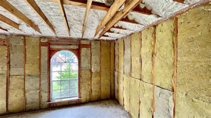 Is rockwool dangerous to breathe