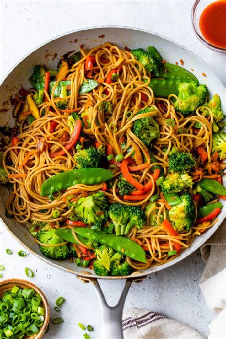 Is vegetable lo mein good for you