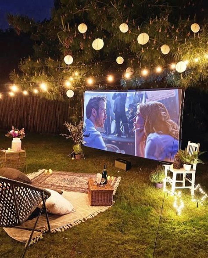 What do I need for an outdoor cinema