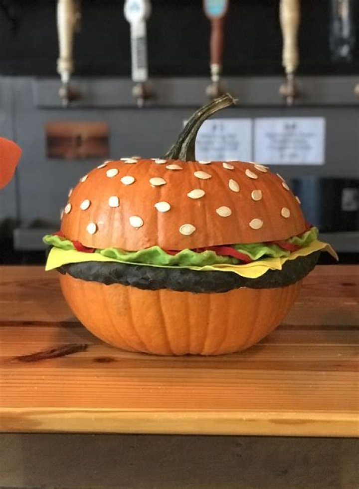 What do leaves of a pumpkin look like