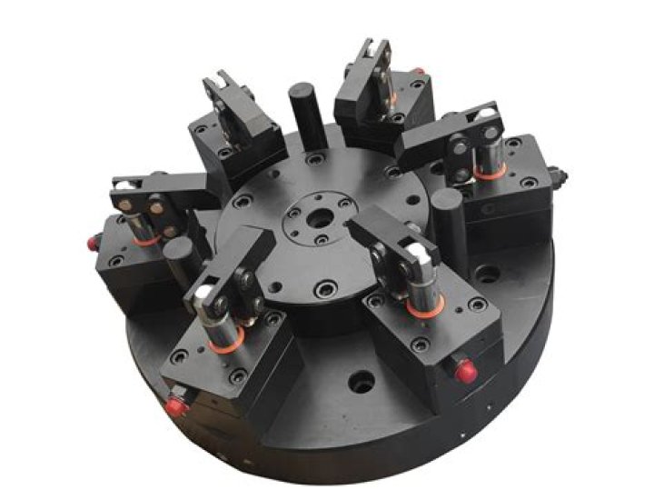 What do tests of a fixture include