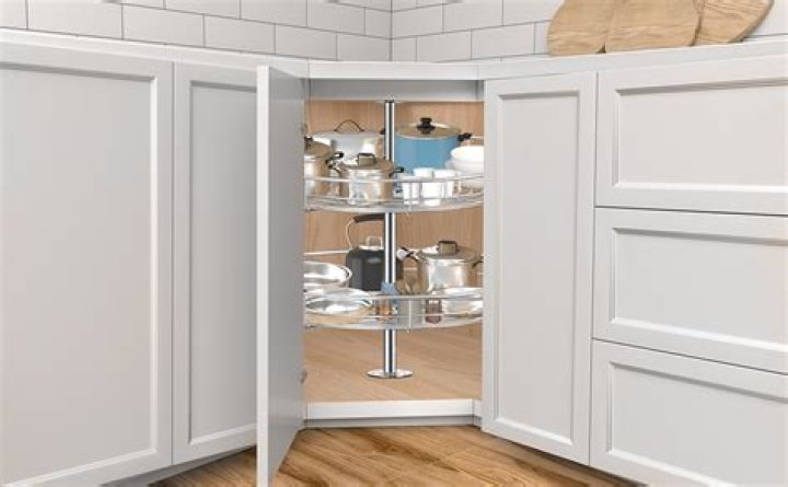 What do you put in lazy Susan cabinet