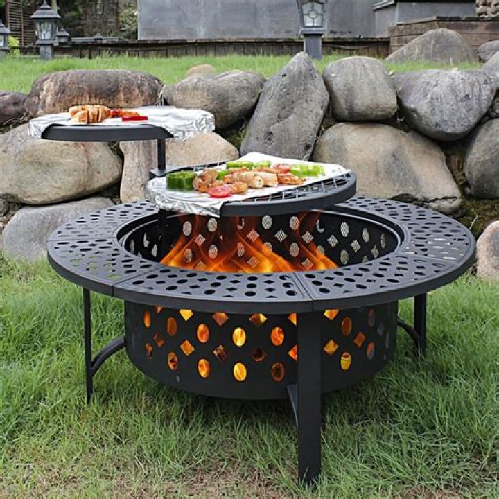 What do you put on the bottom of a metal fire pit