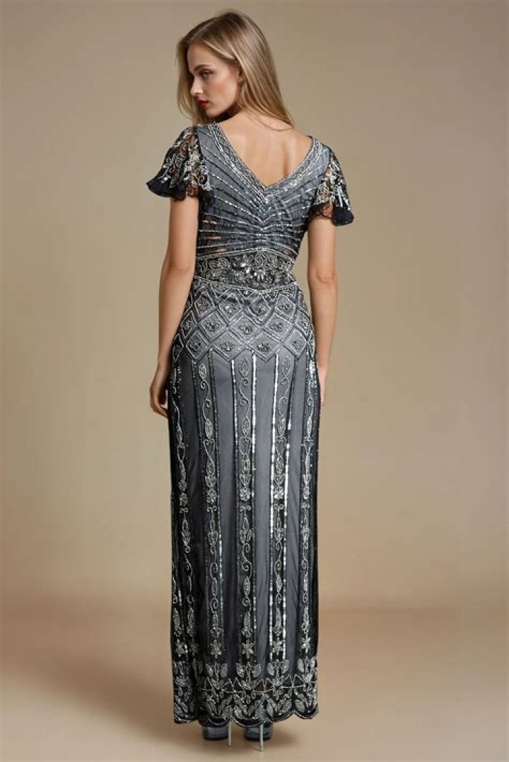 What do you wear to a 1920s party