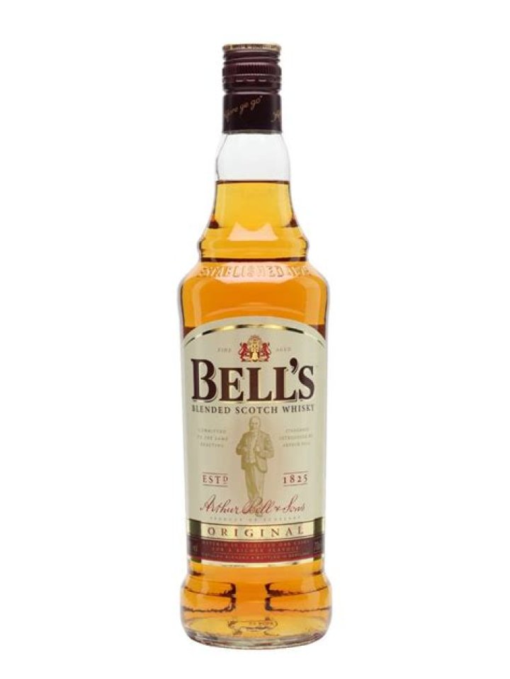 What does Bells whiskey taste like