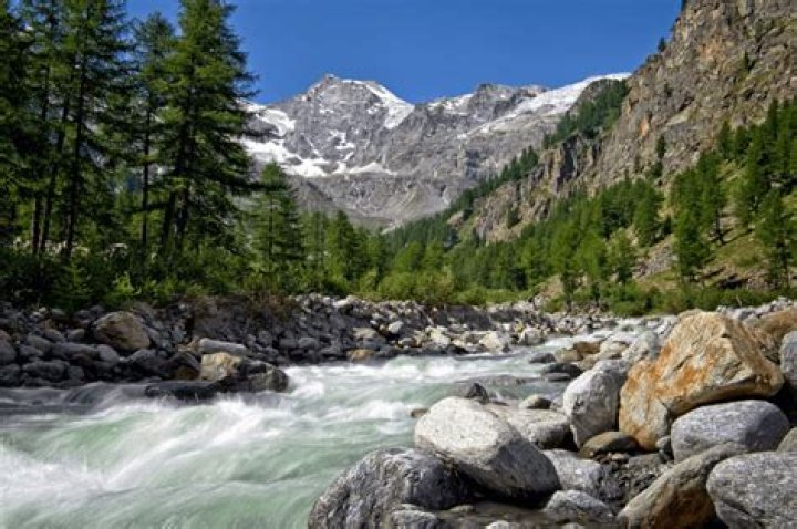 What does the river symbolize in a separate peace
