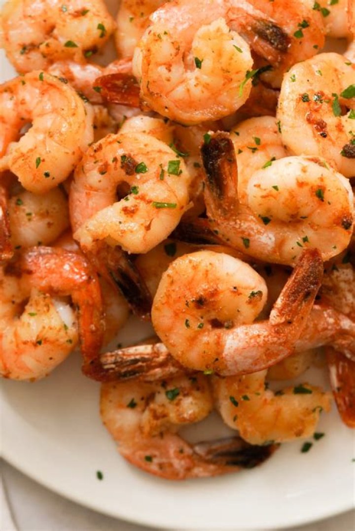 What happens when you eat shrimp that is bad