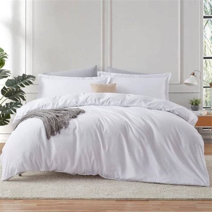 What is a queen size duvet cover