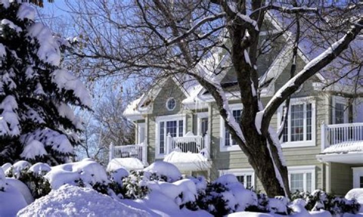 What is a reasonable temperature for a house in winter