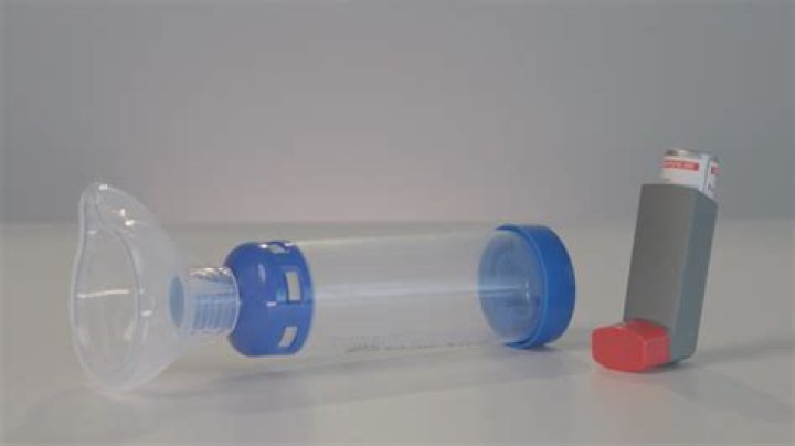 What is a spacer device