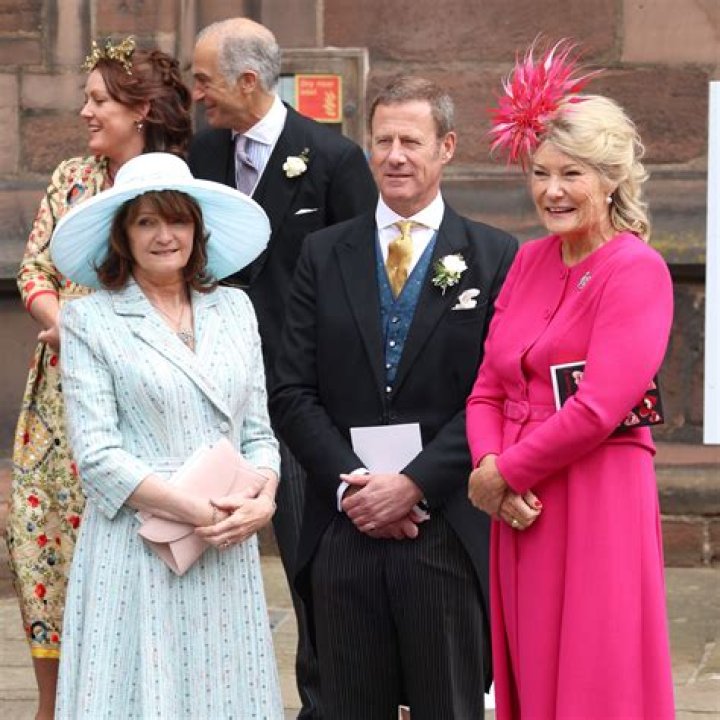 What is an earl and countess