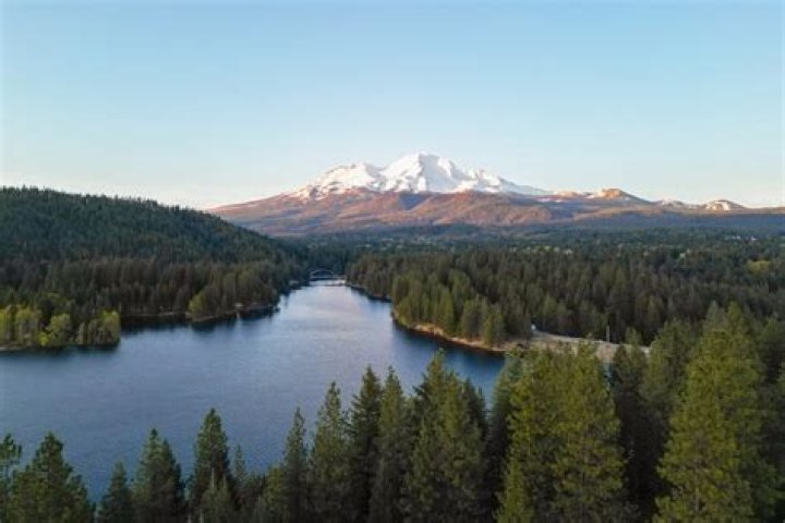 What is it like to live in Mt Shasta CA