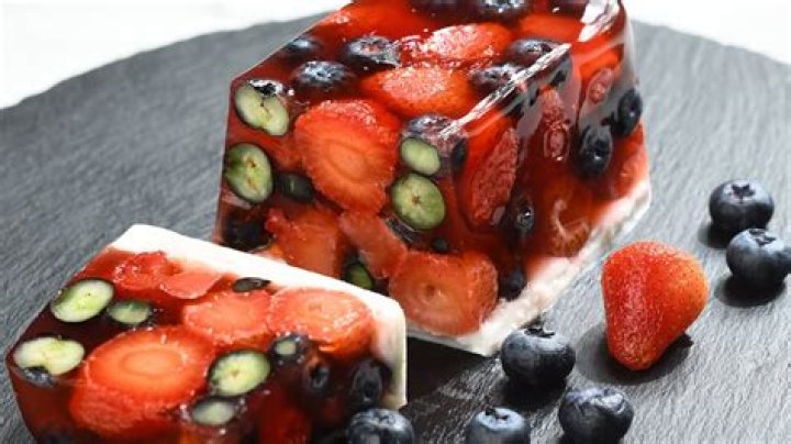 What is more popular grape or strawberry jelly