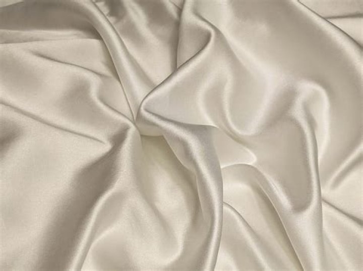 What is silk clothing