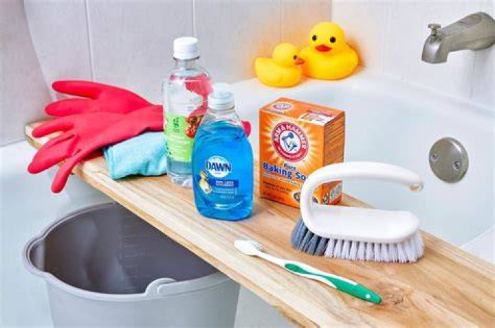 What is the best way to clean a peach
