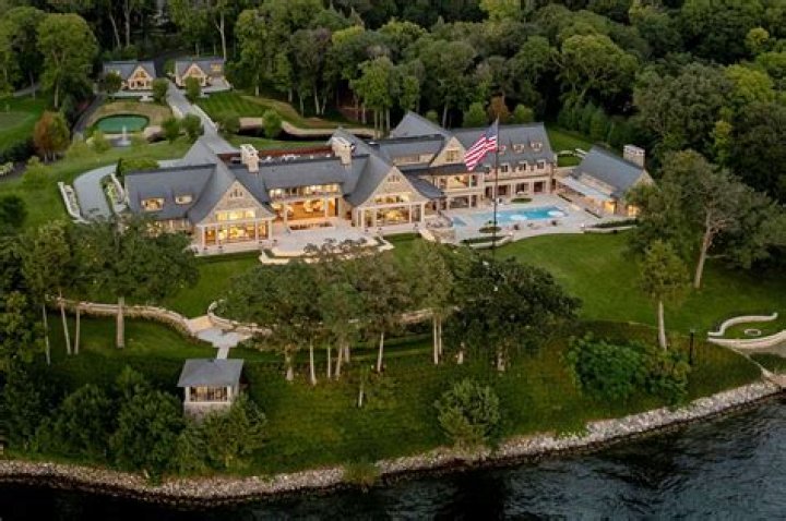 What is the biggest mansion in North Carolina