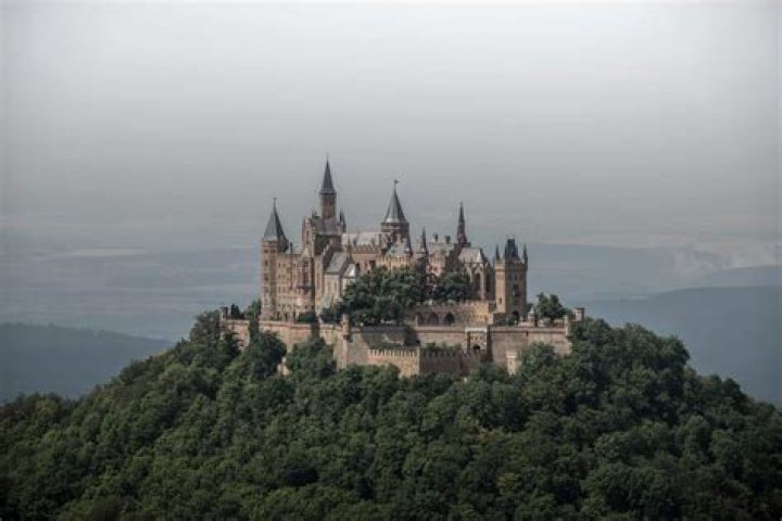 What is the largest castle in Germany