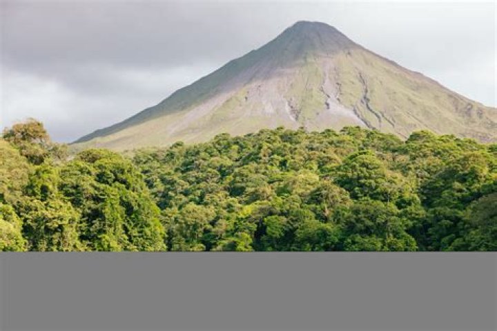 What is the national dessert of Costa Rica