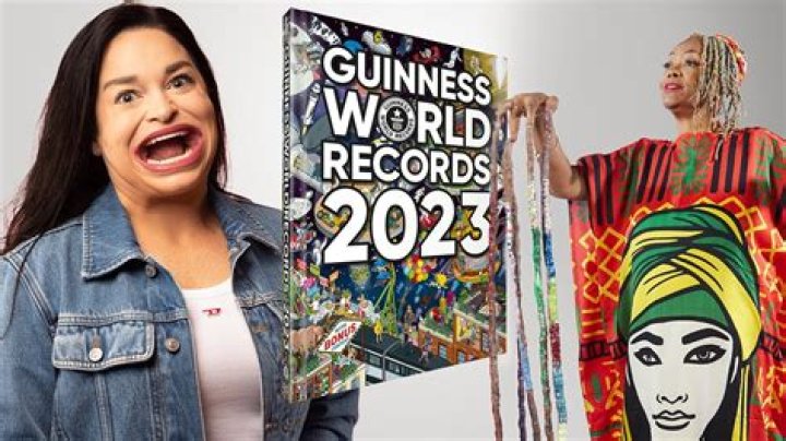 What is the world record for 4×100