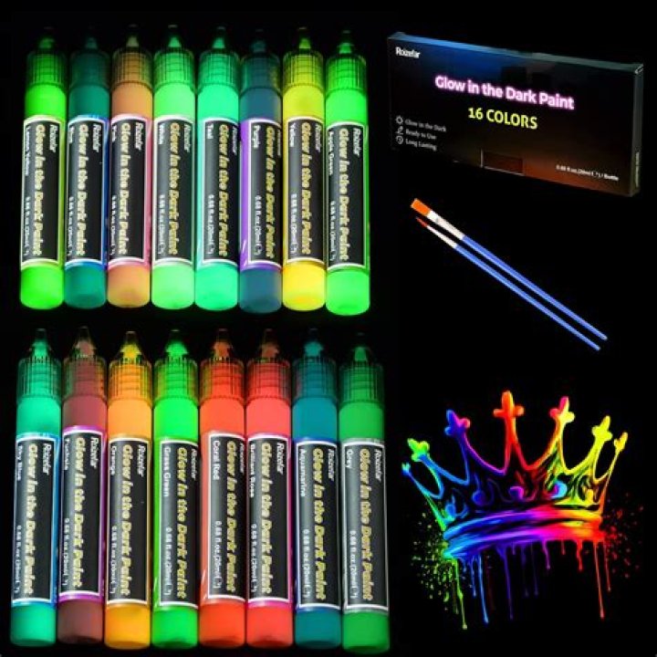 What kind of white paint glows in blacklight