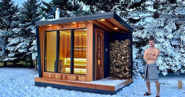 What kind of wood do you use to build a sauna