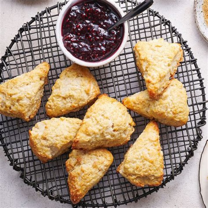 What nationality are scones