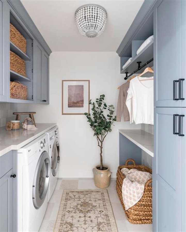 What paint finish is best for laundry room