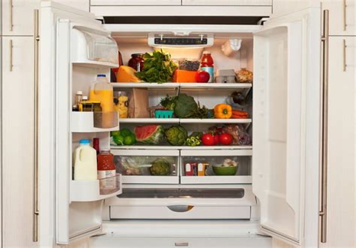 What temperature should a bar fridge be