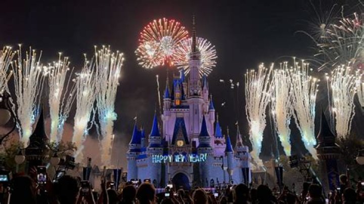What time do fireworks start at Great America