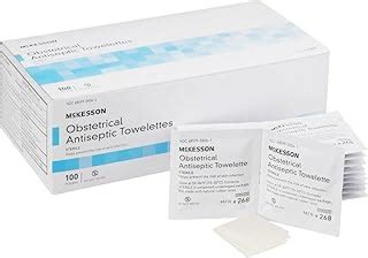 What wipes are used for clean catch urine