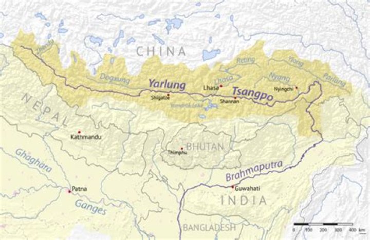Where is the Yarlung Tsangpo Canyon located
