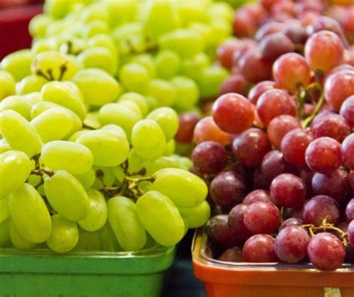 Which grapes are sweeter red or green