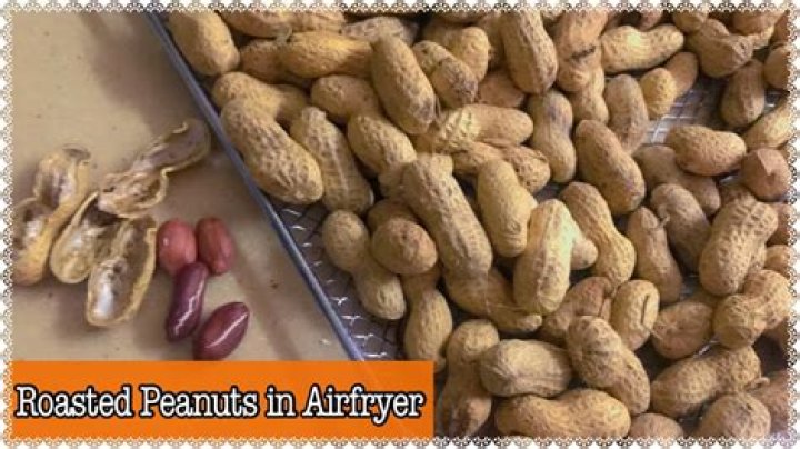 Which peanuts are better raw or roasted