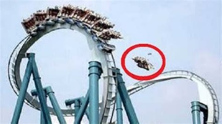 Which roller coaster has the most deaths