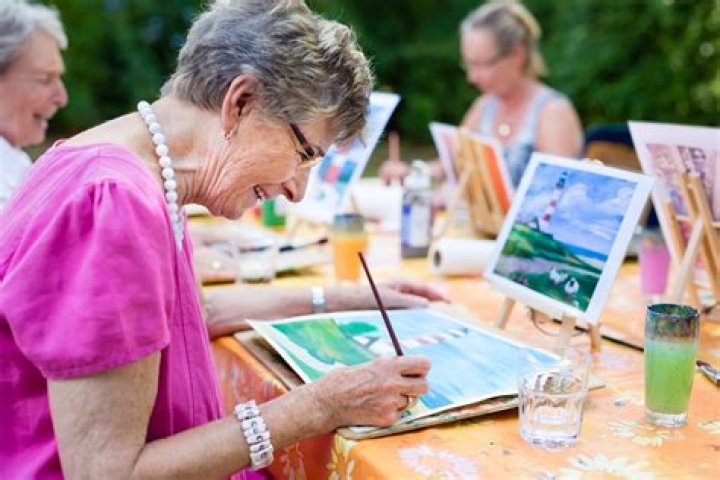 Who benefits from recreational therapy