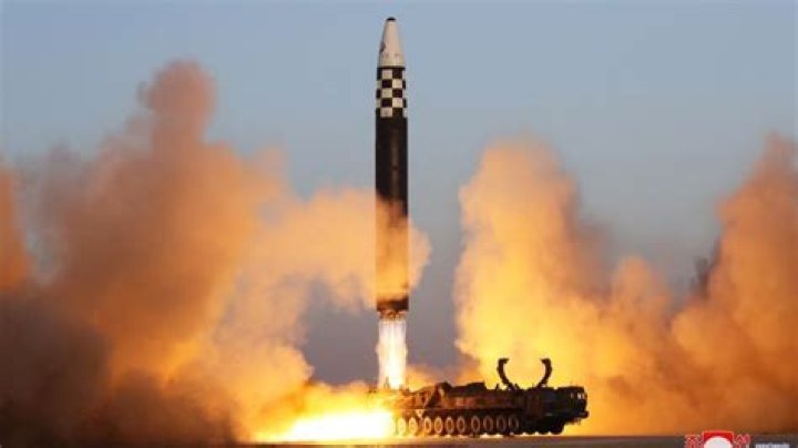 Who has the authority to launch nuclear weapons