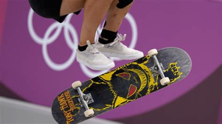 Who was the first skateboarder to land a 900