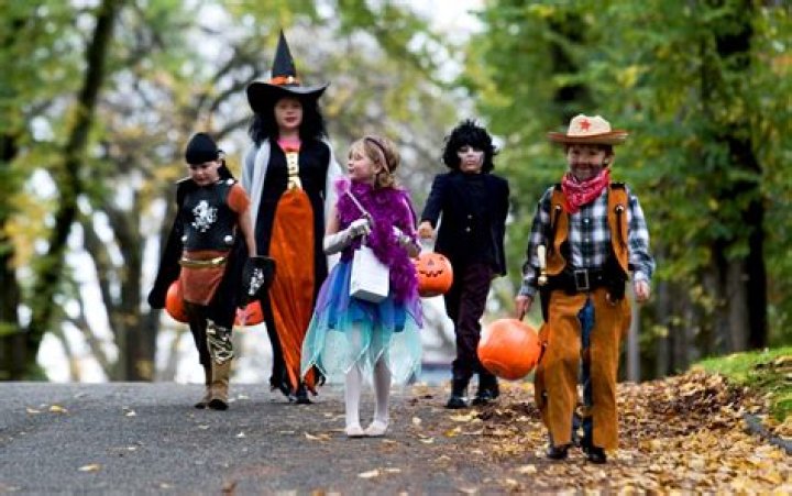 Why cant kids wear Halloween costumes to school