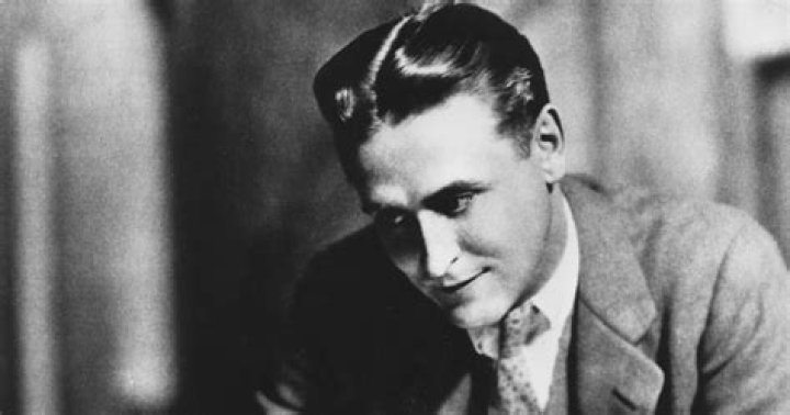Why was F Scott Fitzgerald important in the 1920s